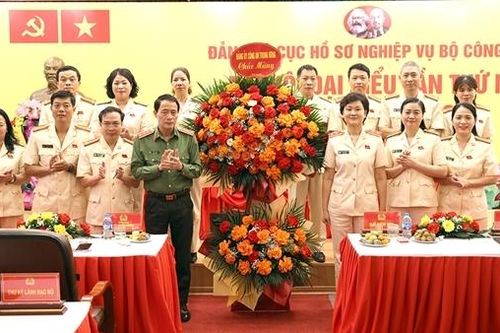 Tập trung đổi mới tư duy, nâng cao chất lượng đội ngũ cán bộ hồ sơ