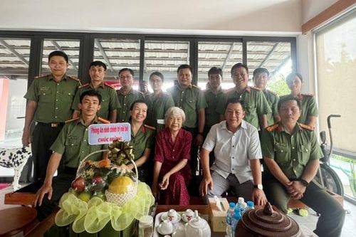 Tăng cường bảo vệ an ninh chính trị nội bộ, góp phần bảo đảm thành công Đại hội Đảng các cấp
