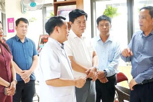 Lãnh đạo Lào Cai thăm hỏi nạn nhân vụ sạt lở đất khiến 5 người thương vong