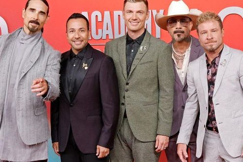Backstreet Boys tái xuất, nhưng giọng hát của chàng trai này lại khiến fan lo lắng