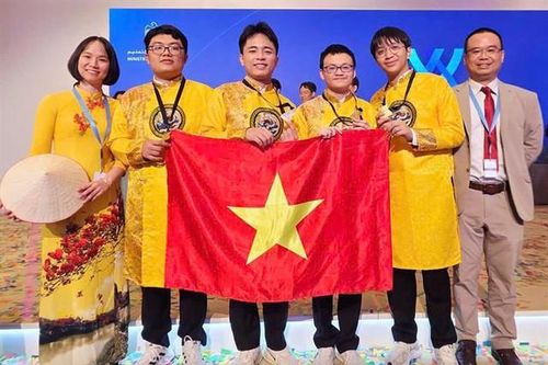 Tin vui: Lần đầu tiên đội tuyển Olympic Hóa học Việt Nam giành 4 Huy chương Vàng