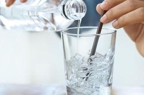 5 thói quen gây hại sức khỏe trong mùa hè