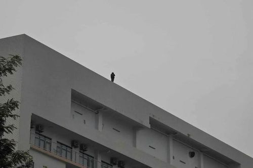 Sự đồng cảm, quan tâm chia sẻ đã giúp cô gái trẻ từ bỏ ý định quyên sinh