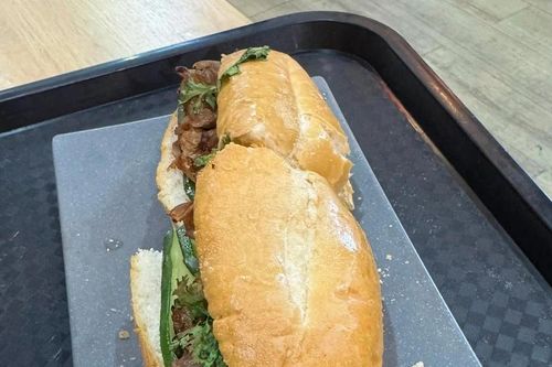 Cảng hàng không Nội Bài báo cáo về vụ chiếc bánh mì giá hơn 200.000 đồng