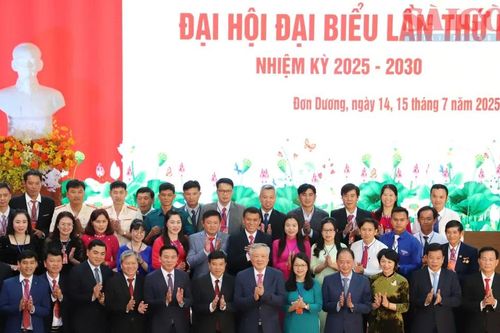 Phó Thủ tướng Thường trực Nguyễn Hòa Bình dự đại hội Đảng bộ xã Đơn Dương - Lâm Đồng
