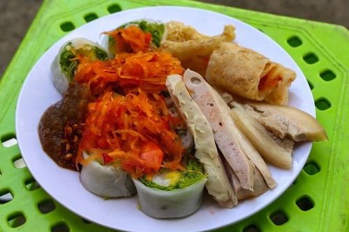 Mê mẩn bánh cuốn tôm chua đậm đà hương vị xứ Huế