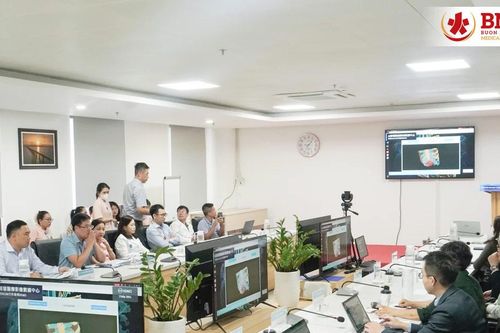 Đắk Lắk: Thúc đẩy hợp tác đào tạo và chuyển giao công nghệ trong lĩnh vực y học