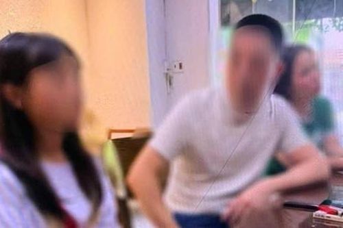 Nữ sinh đang đi ôn thi học sinh giỏi, bố mẹ nhận yêu cầu nộp 100 triệu để chuộc con