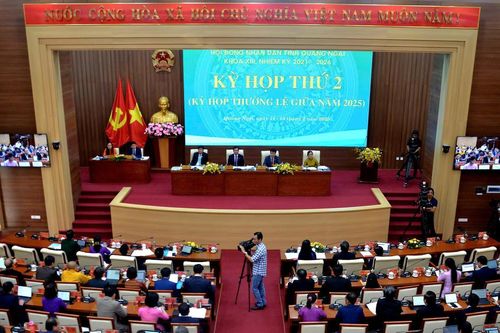 Quảng Ngãi ban hành chính sách hỗ trợ đặc thù cho cán bộ sau sáp nhập tỉnh