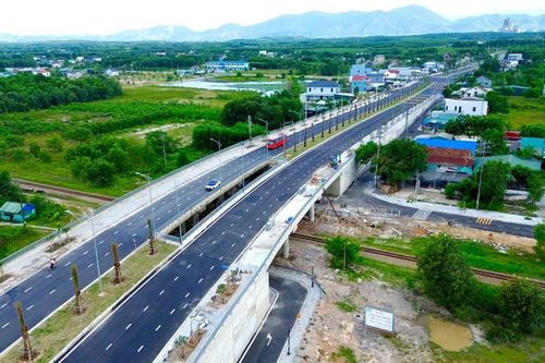 Cận cảnh tuyến đường hơn 750 tỷ đồng thi công ì ạch 13 năm