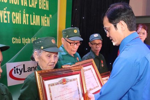 Dấu ấn 75 năm Lực lượng TNXP Việt Nam: Biểu tượng tinh thần xung kích của tuổi trẻ