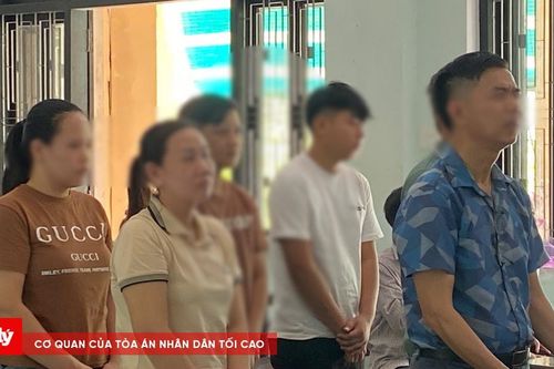 Nhóm bị cáo làm giả kính ô tô tại Huế hầu tòa