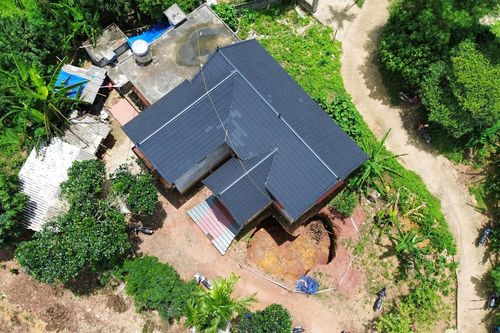 Hiện trường vụ 5 người trong gia đình gặp cảnh đáng sợ trước cửa nhà