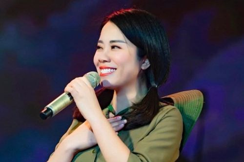 Vinh dự lớn của NSND Hồng Hạnh - Giám đốc Nhà hát Ca múa nhạc Quân đội