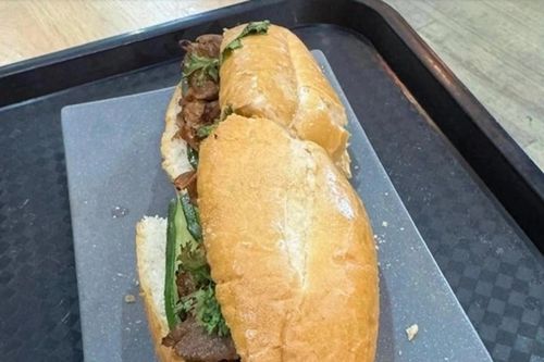 Cảng hàng không quốc tế Nội Bài lên tiếng về ổ bánh mì 208 nghìn đồng