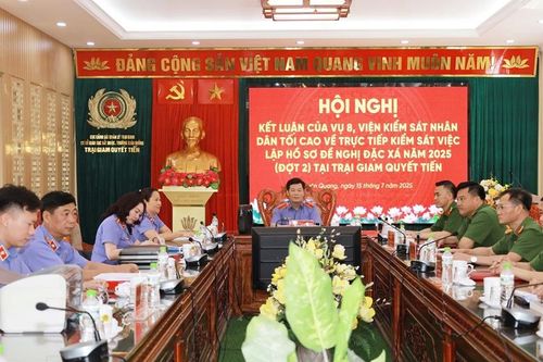 VKSND tối cao trực tiếp kiểm sát việc lập hồ sơ đề nghị đặc xá năm 2025 (đợt 2) tại Trại giam Quyết Tiến