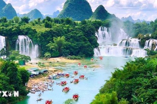 7 thác nước tuyệt đẹp của Việt Nam bạn nên trải nghiệm ít nhất một lần trong đời