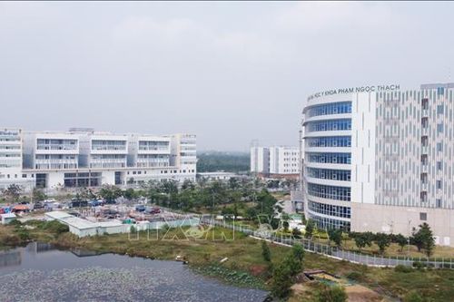 Hàng trăm bác sĩ trẻ về thực hành tại các trạm y tế vùng khó khăn