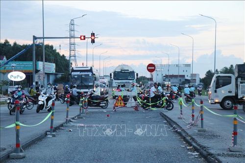 Sửa chữa Quốc lộ 1 qua Quảng Ngãi kéo dài gây ùn ứ, nguy cơ mất an toàn