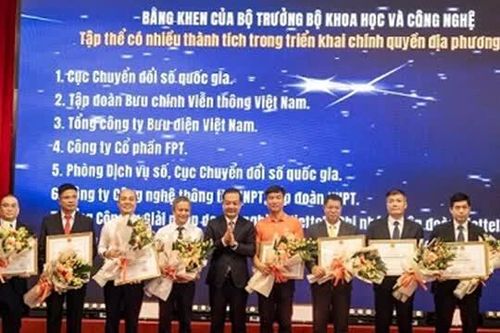 FPT nhận bằng khen của Bộ trưởng Bộ Khoa học và Công nghệ