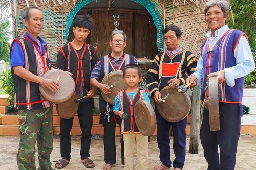 Siu Klah: Người gìn giữ di sản văn hóa cồng chiêng