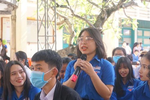 348 học sinh theo cha mẹ từ Gia Lai (cũ) chuyển về học tại Bình Định (cũ)