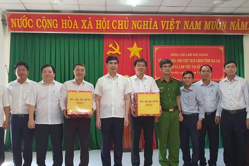 Phó Chủ tịch UBND tỉnh Lâm Hải Giang thăm và làm việc tại 2 xã Hòa Hội, Hội Sơn