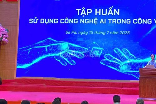Trên 220 cán bộ, công chức, viên chức phường Sa Pa được tập huấn ứng dụng trí tuệ nhân tạo (AI)