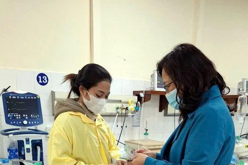 Đẩy mạnh phát triển công tác xã hội