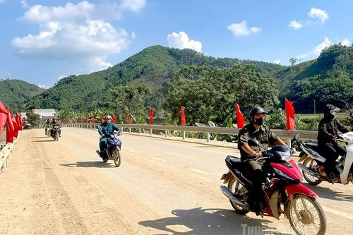 Đổi thay trên đường Hồ Chí Minh