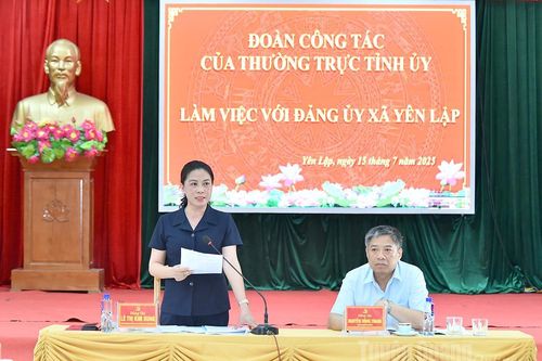 Phó Bí thư Thường trực Tỉnh ủy Lê Thị Kim Dung làm việc với xã Yên Lập