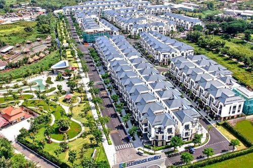Động lực đưa cổ phiếu bất động sản trở lại 'đường đua'