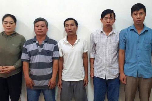 Cháu mượn nhà chú để tổ chức đánh bạc
