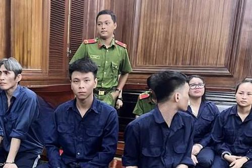 Rủ nhau mua bán ma túy, nhóm bị cáo cùng dắt nhau vào tù