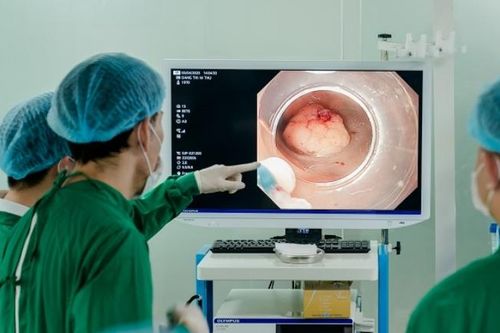 Sụt 3kg trong 3 tháng, người đàn ông phát hiện mắc hai loại ung thư cùng lúc