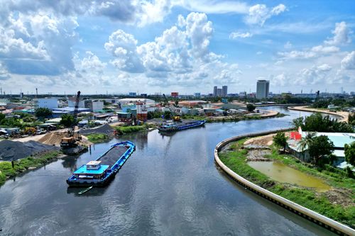 Dự án cải tạo kênh dài nhất TP.HCM: Công trường vắng lặng, nhiều gói thầu ì ạch
