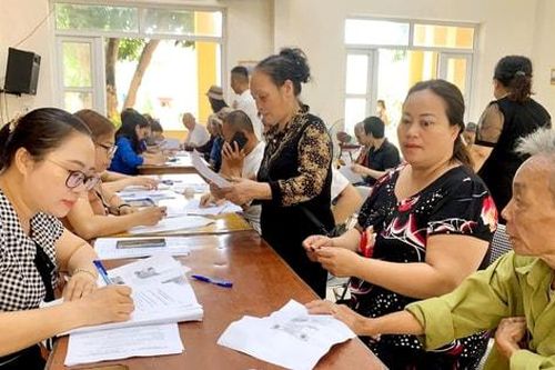 Xã Thượng Phúc: Tiếp nhận hơn 400 hồ sơ trợ cấp người cao tuổi không có lương hưu