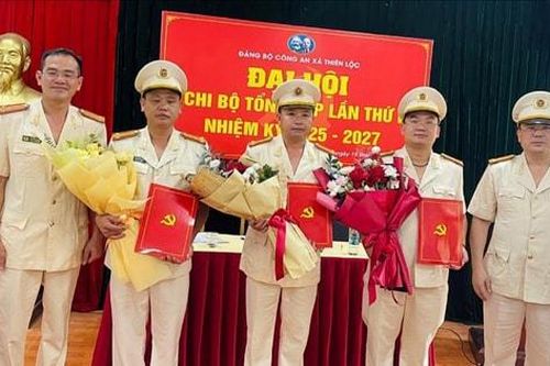 Đại hội Chi bộ Tổng hợp Công an xã Thiên Lộc lần thứ nhất