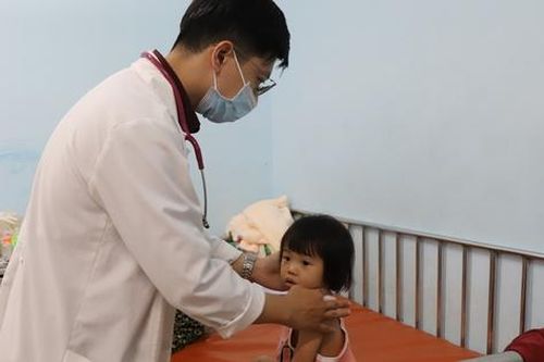 TPHCM đưa gần 300 bác sĩ trẻ về y tế cơ sở