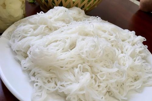 Vụ bún đổi màu đỏ ở Đà Nẵng: Kết quả bất ngờ từ kiểm nghiệm