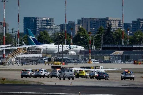 Máy bay bị 'không tặc' tại Canada