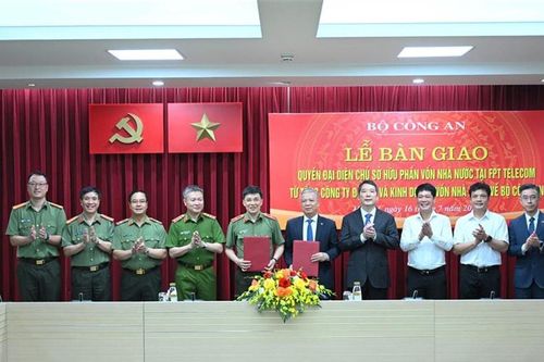 Bàn giao quyền đại diện chủ sở hữu phần vốn nhà nước tại FPT Telecom về Bộ Công an