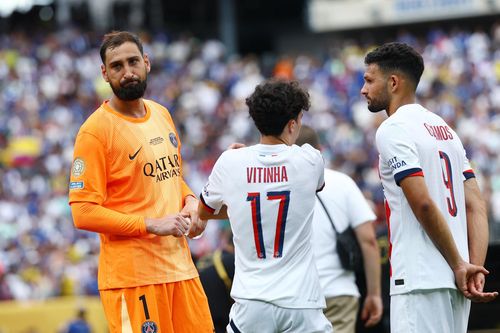 Chelsea vạch mặt PSG