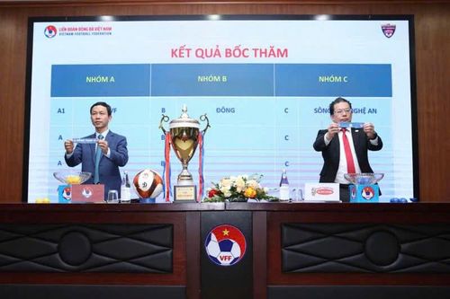 12 đội bóng tranh cúp vô địch