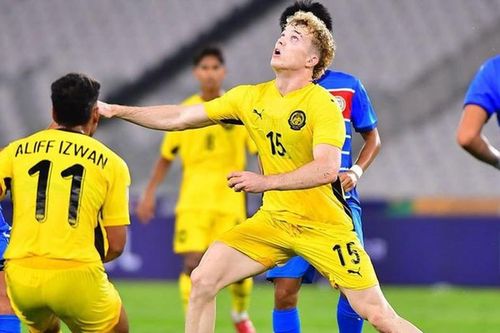 Truyền thông Đông Nam Á lên tiếng khi U23 Malaysia dùng cầu thủ nhập tịch nhưng thất bại trước đội bóng có nhiều sinh viên