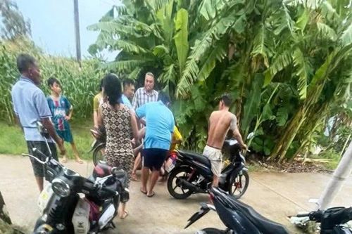 Tắm ao sau khi đi đá bóng, 2 học sinh ở Cà Mau bị đuối nước