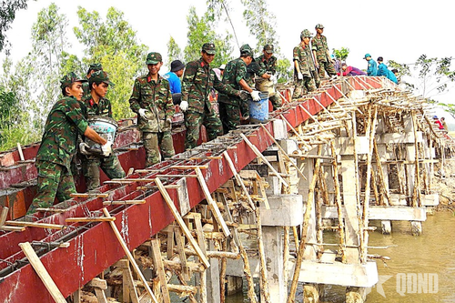 Những mô hình thắm đượm nghĩa tình quân dân ở Quân khu 9