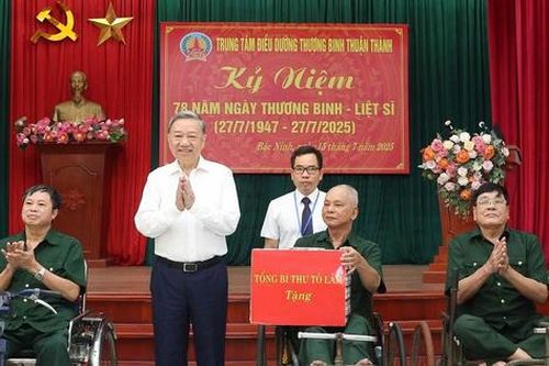 Tiếp tục chăm lo tốt hơn đời sống vật chất, tinh thần của các thương, bệnh binh, người có công