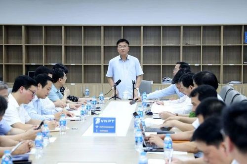 Kiểm tra Bệnh viện Bạch Mai, Việt Đức cơ sở 2, Phó Thủ tướng yêu cầu 'đề cao trách nhiệm, không vụ lợi'