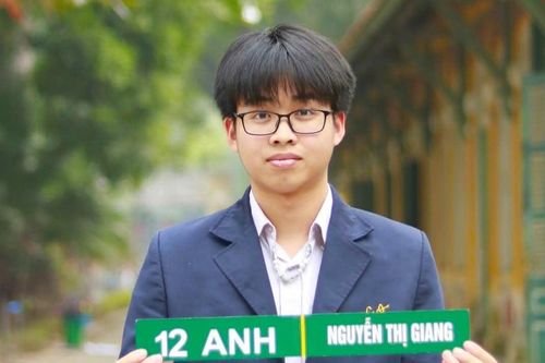 Nam sinh Hà Nội là thủ khoa 'kép' cả khối A1 và khối D1 năm 2025